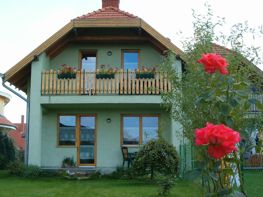 Apartman Nora Ii. Bük Extérieur photo